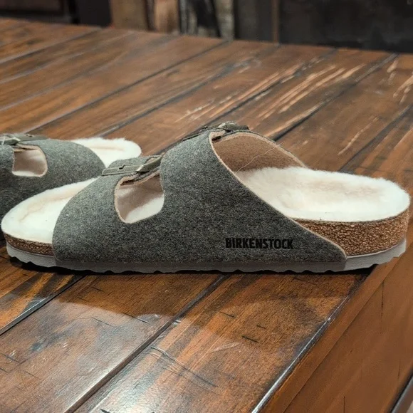 NWOT Birkenstock Arizona Wool Felt Khaki Sandal - Picture 8 of 10